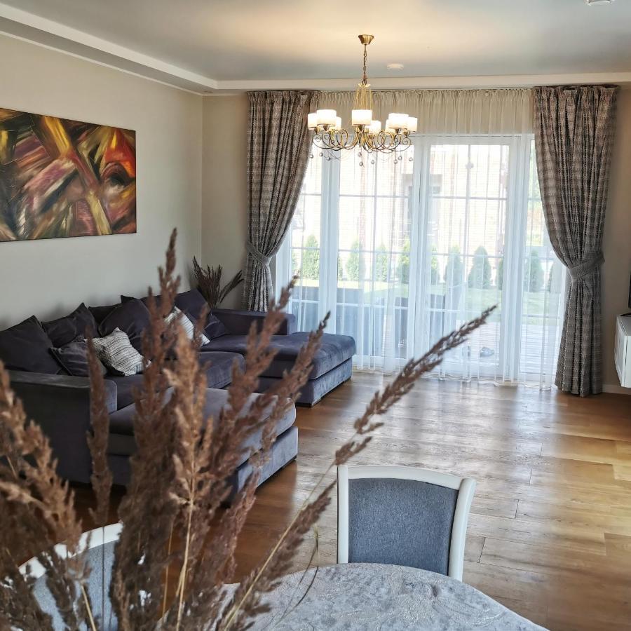 Melnrage Beach Cozy Apartments & Terrace - Pine View Sea Entry Klaipėda Exteriör bild